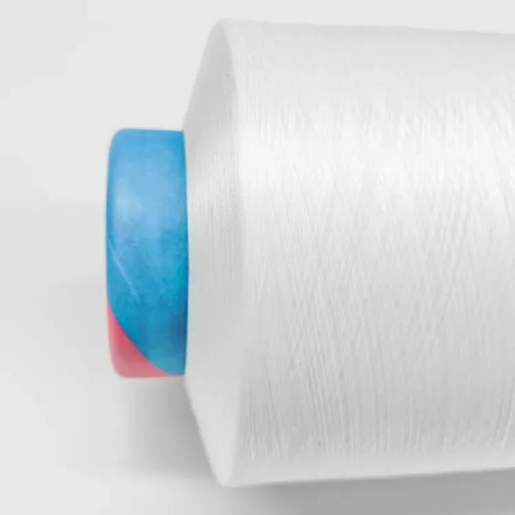 بائع جملة ملوّنة من الألياف الدقيقة 100% من بائع جملة DTY Sewing Thread قطعة من البوليستر لتنشيف خيوط