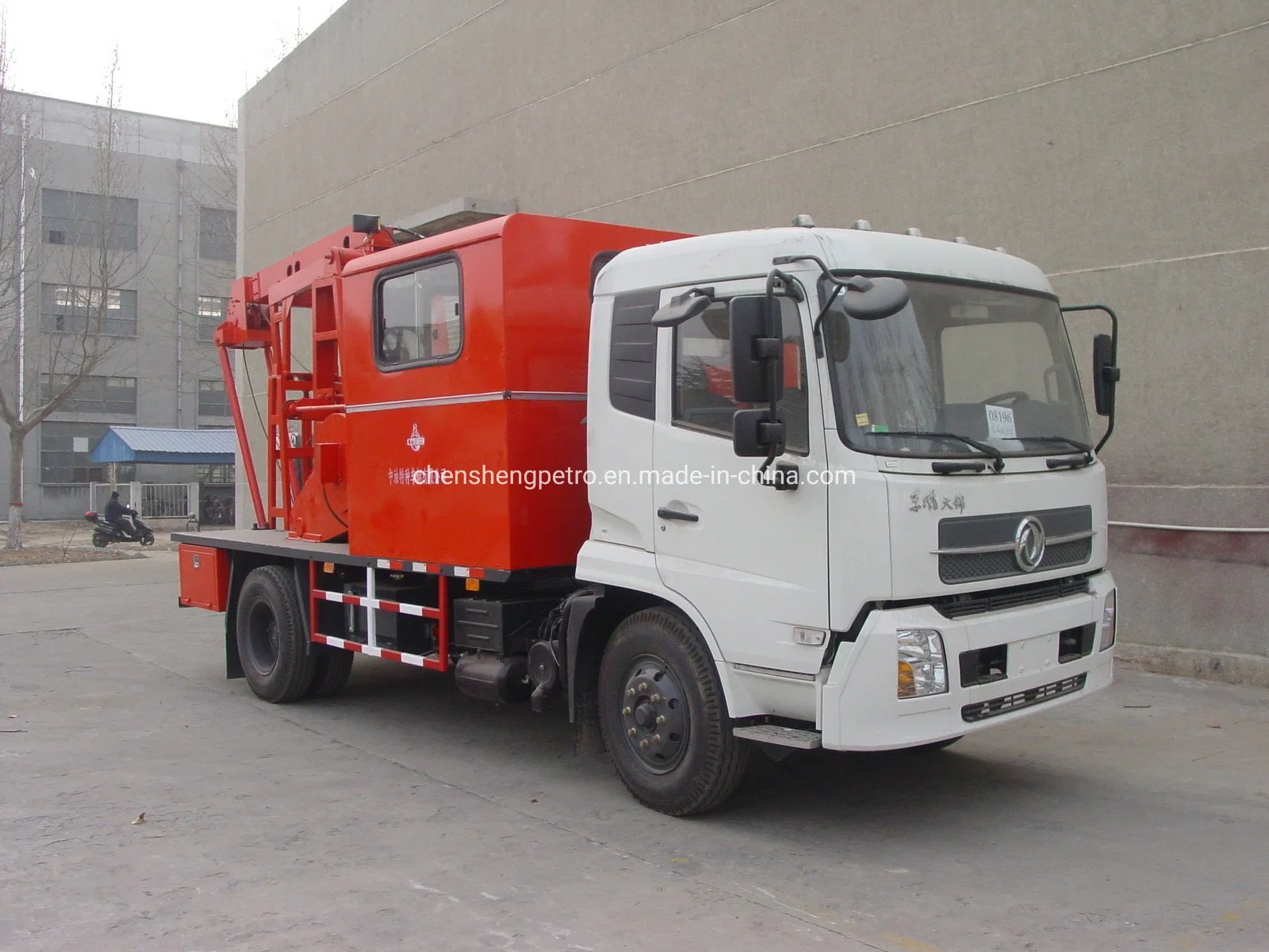 Front Mounted Hydraulic Mast Swabbing Unit Suction Unit Extract Oil Production Truck Oil Recovery Zyt Petroleum Equipment