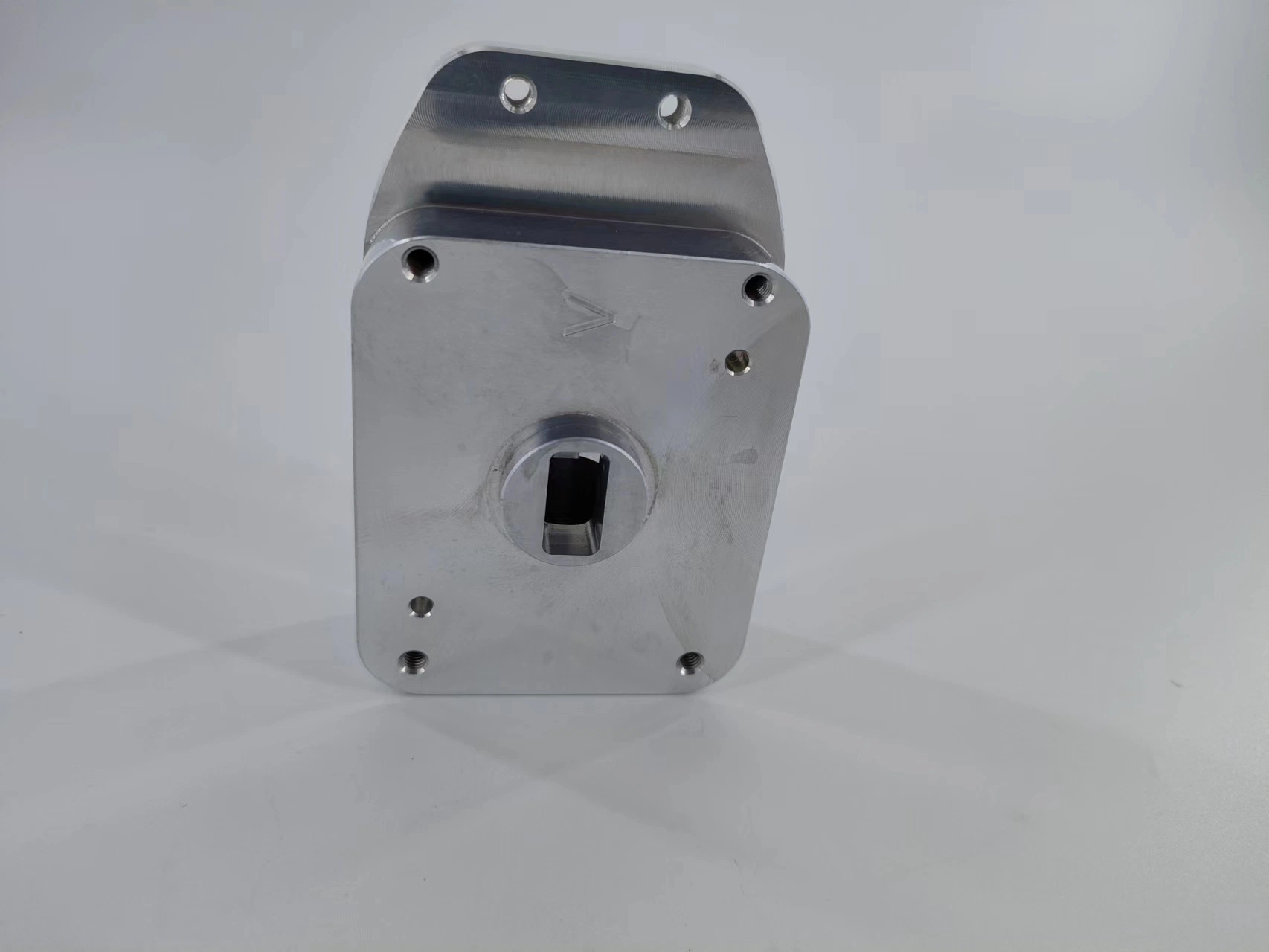 OEM Precision Aluminum/Aluminium CNC Machinery Machined Machining Part for Car/Motorcycle/Agricultural/Aerospace Parts