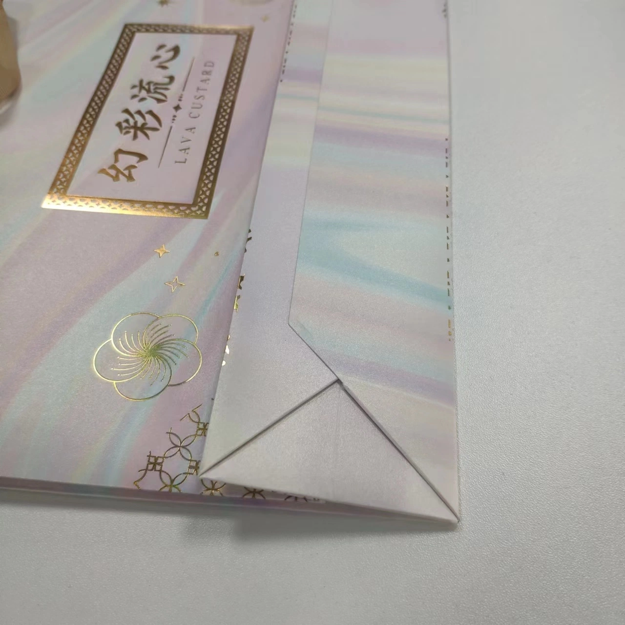 Embalaje personalizado Cosmético papel especial impresión Bolsa de papel con estampado en caliente