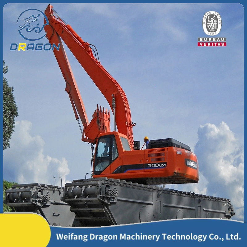 Amphibious Aquatic Plants Harvesting Machinery /Weed Cutting Suction Dredger 15000 Kg Dredging Equipment