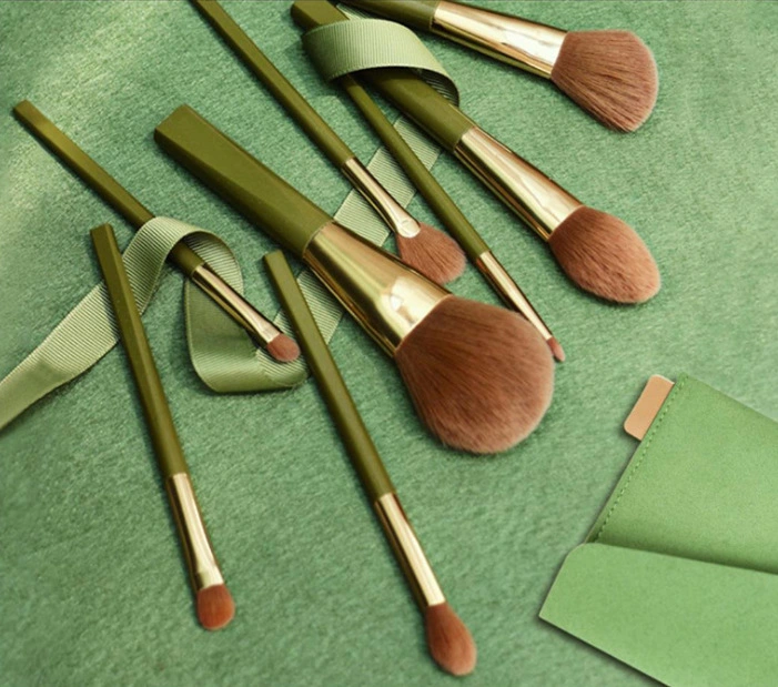 New Style 8PCS Makeup Brush Green Color Cosmetic Bag Brush Suit Wooden Handle Tube Wool Makeup Beauty Tool