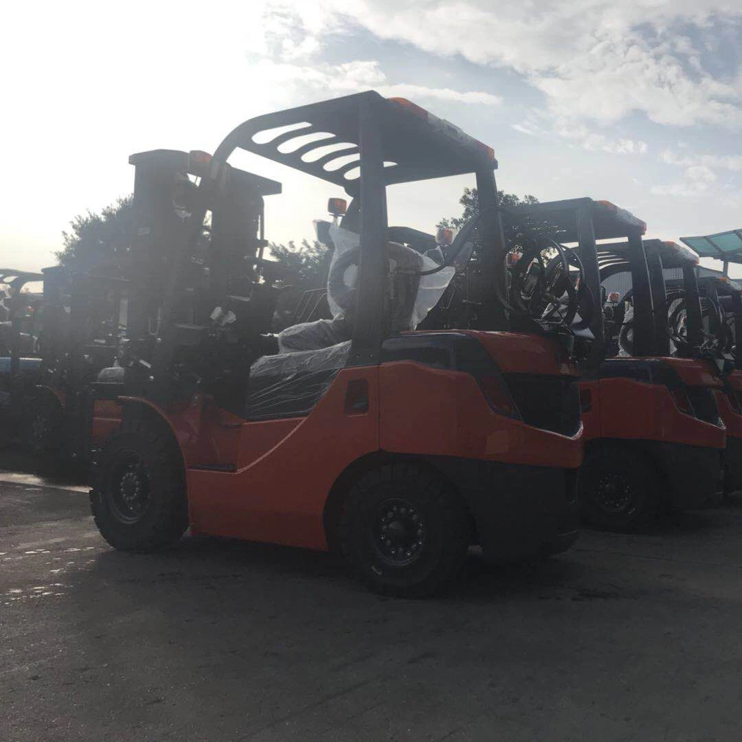 High quality/High cost performance Used Komtsu Forklift 3ton Automatic Manual LPG Forklift for Hot Sale