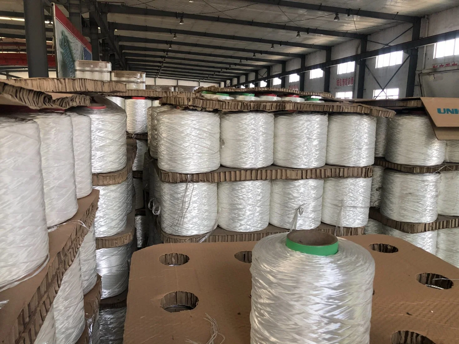 10% 12% Elongation White Color Polyester Pet Material Fiber Woven Geotextile Fabric for Road Slope Wall Reinforcement