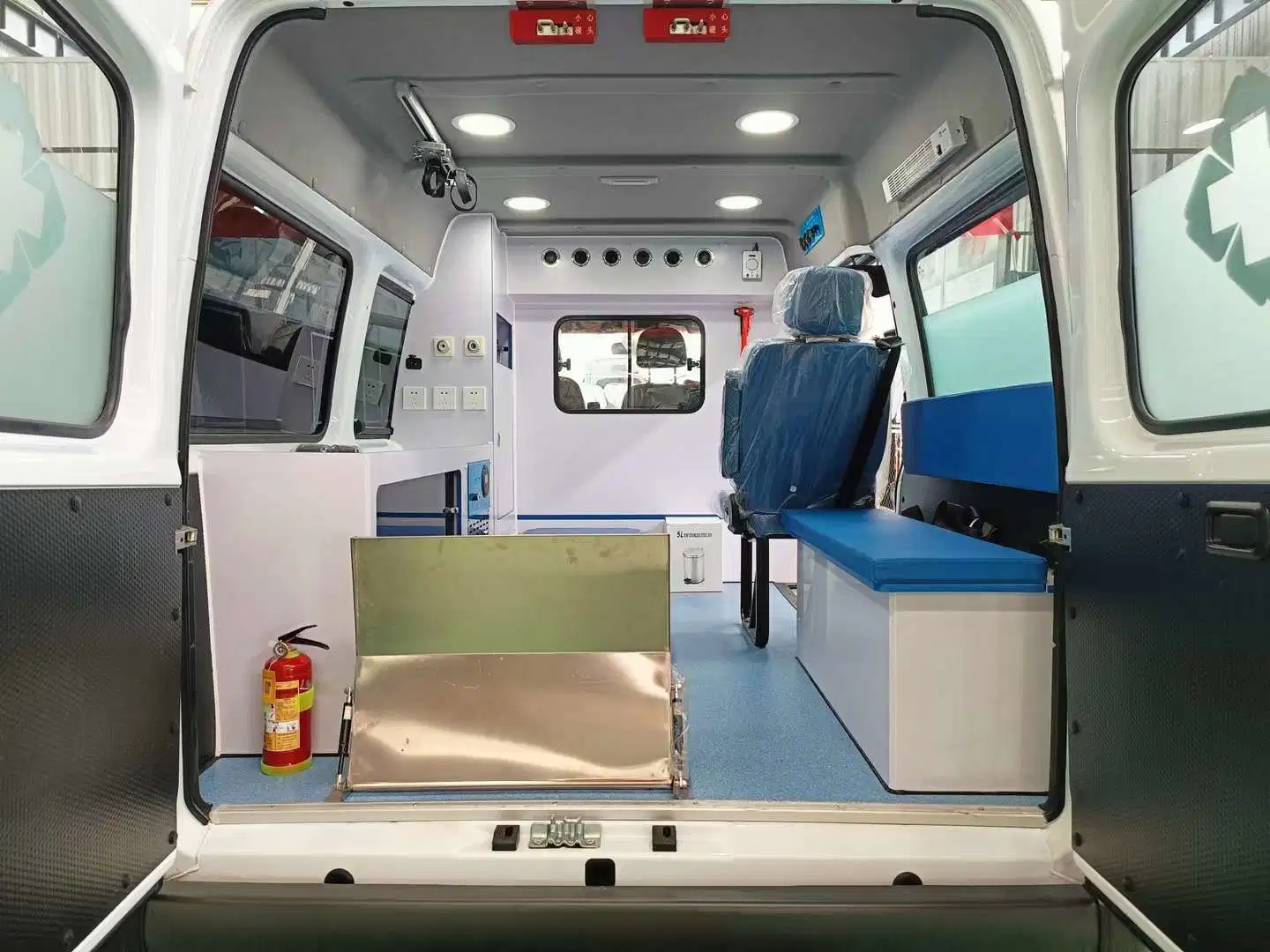 JMC China Automatic ICU Hospital Patient Transport Medical Rescue Ambulance