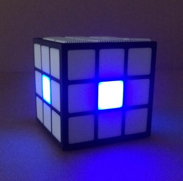 New Style Portable Outdoor Subwoofer Rubik's Cube Bluetooth Speaker