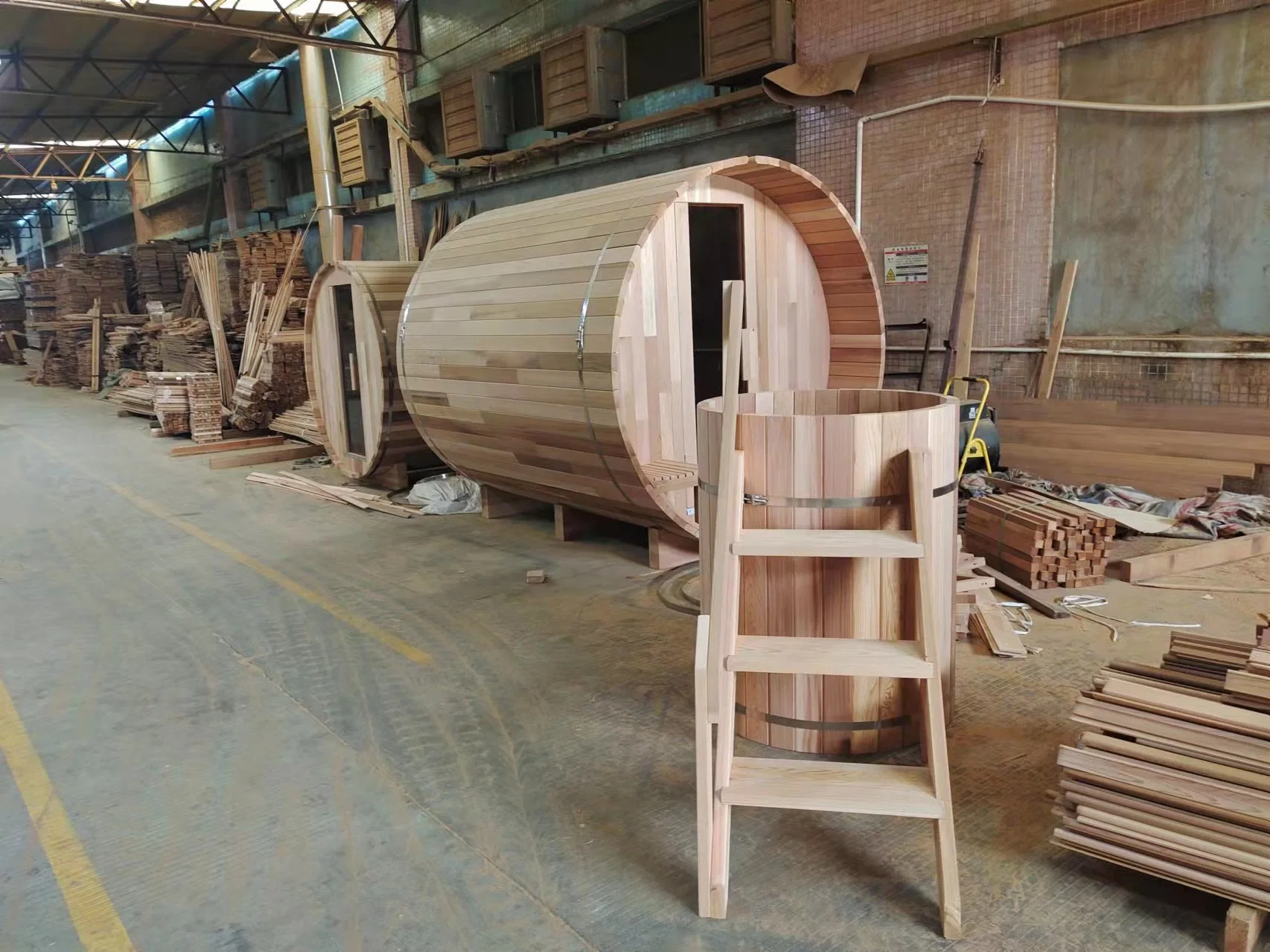 Wholesale/Supplier 6-8 Person Canadian Hemlock Spruce Panoramic View Barrel Sauna Room