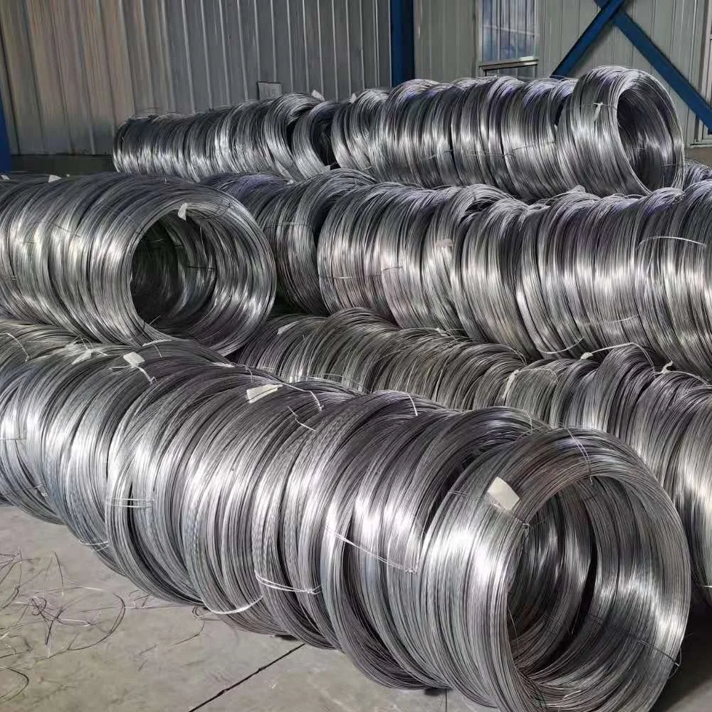 Low Carbon Steel Wire Hot Dipped 5.5mm Spring Wire SAE1008b SAE1006 S45c 10# 1010 Q235 Q195 77b 82b Swrm Stkm11A Galvanized Metal Nail Wire Bar Rod in Coils