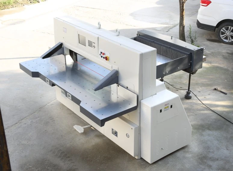 Modelo de gran tamaño portátil de la máquina de corte de papel de fumar