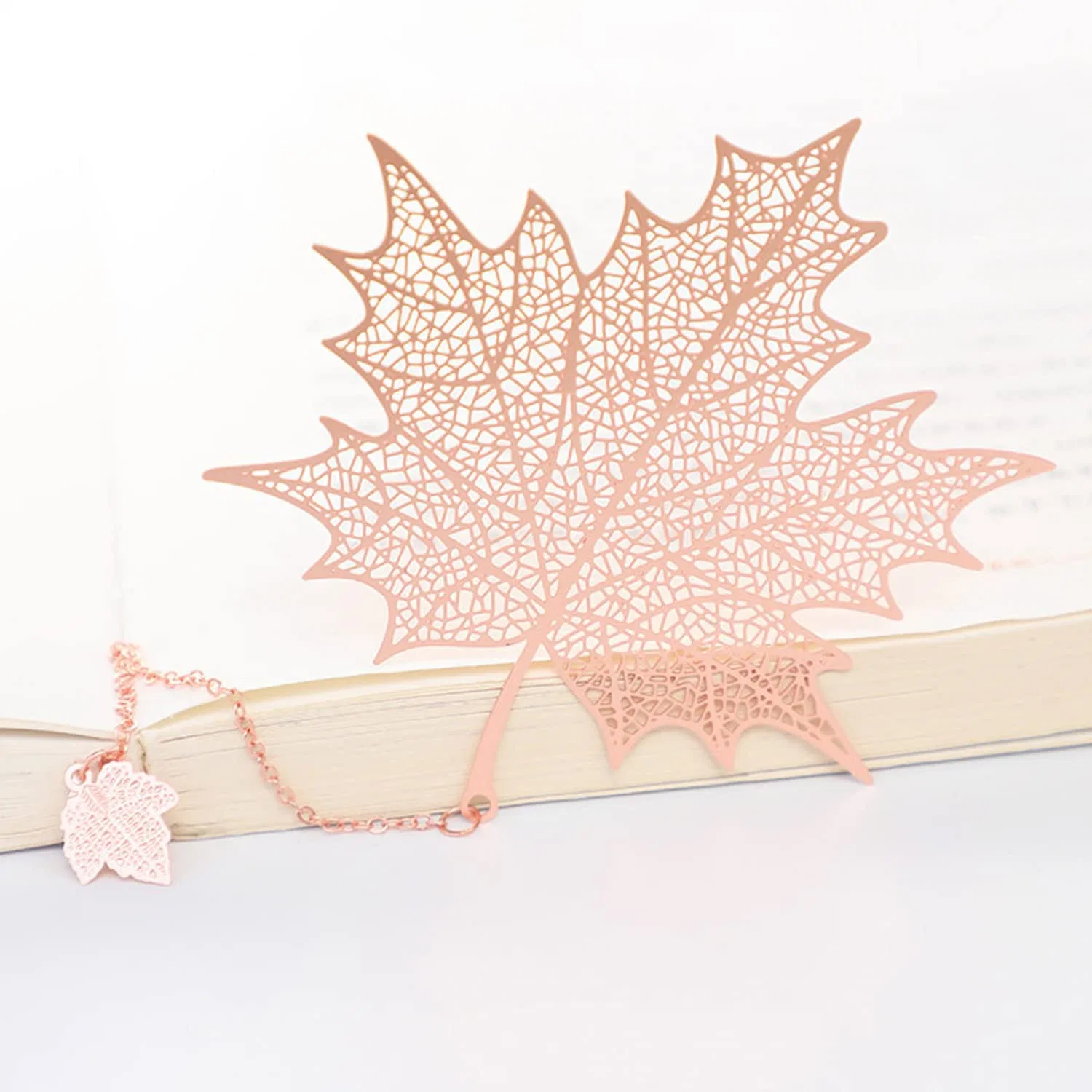 Leaf Promotion Gift Metal Custom Clear Butterfly with Tassel Metal Custom Design China Factory High Quality Alloy Bookmark