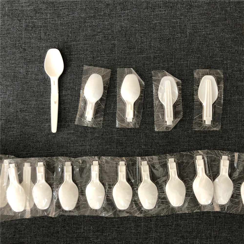 White 95*20mm Size Disposable Plastic Wrapped Cutlery Personalized Design Folding Spoon