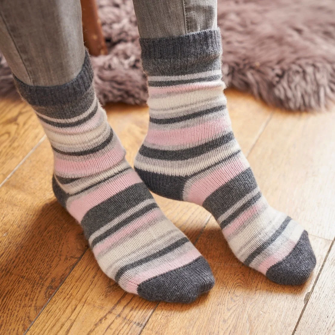 Pure Cashmere Knitted Ladies Striped Ankle- Length Socks Apparel Accessories