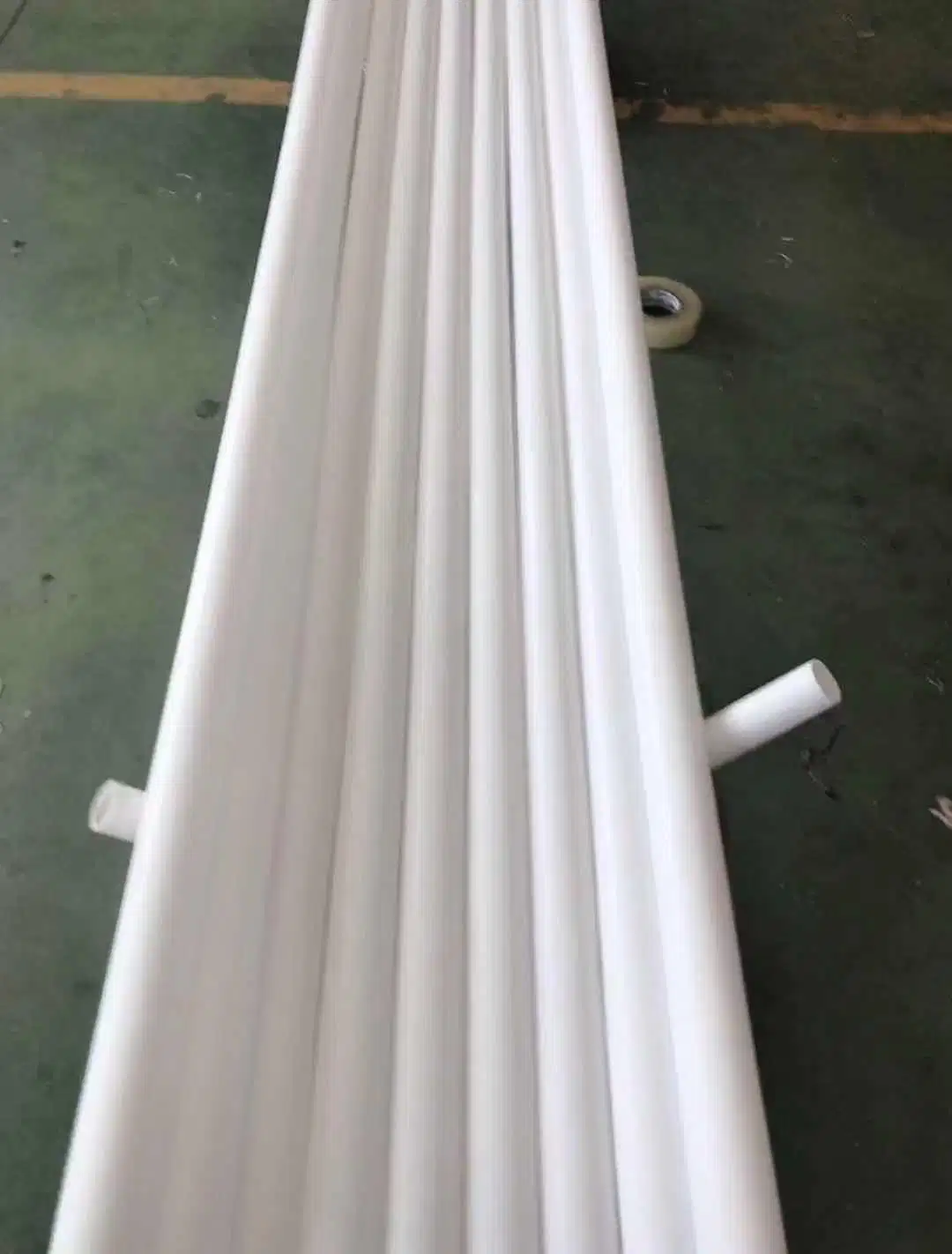 Diferentes especificaciones buen rendimiento de sellado tubo de PTFE blanco con mayorista Precio