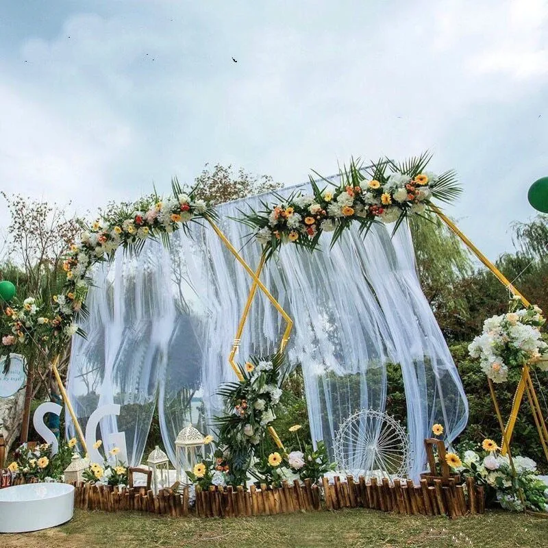 Los accesorios de boda el arco de hierro forjado Hexagonal de fondo del marco de la boda Decoración