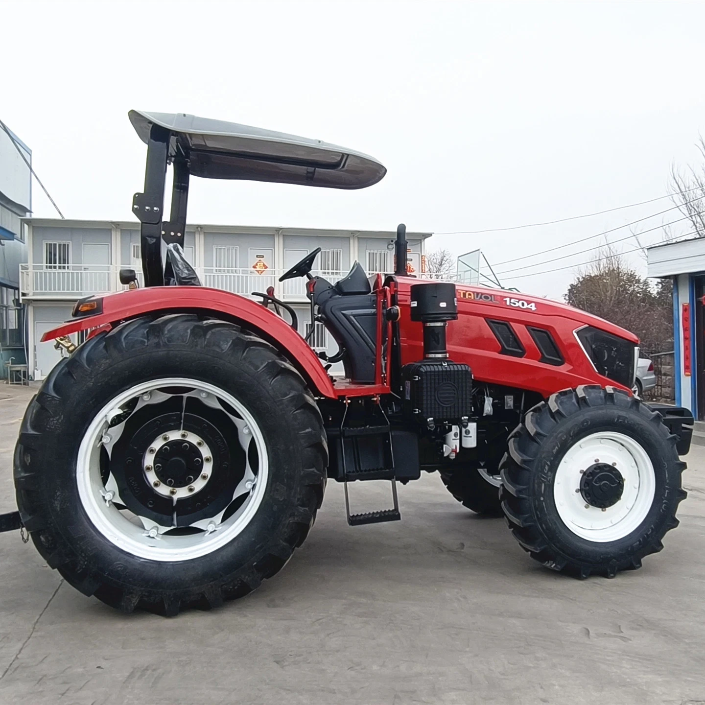 Cheap Price 130HP Tractor Mini Tratcor Farm Tractor with CE