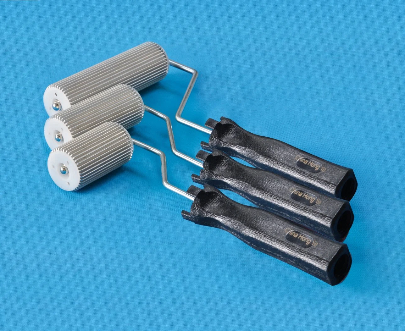 Kundenspezifischer verzinktem Kunststoff Griff Aluminium Paddle Roller für FRP Laminieren