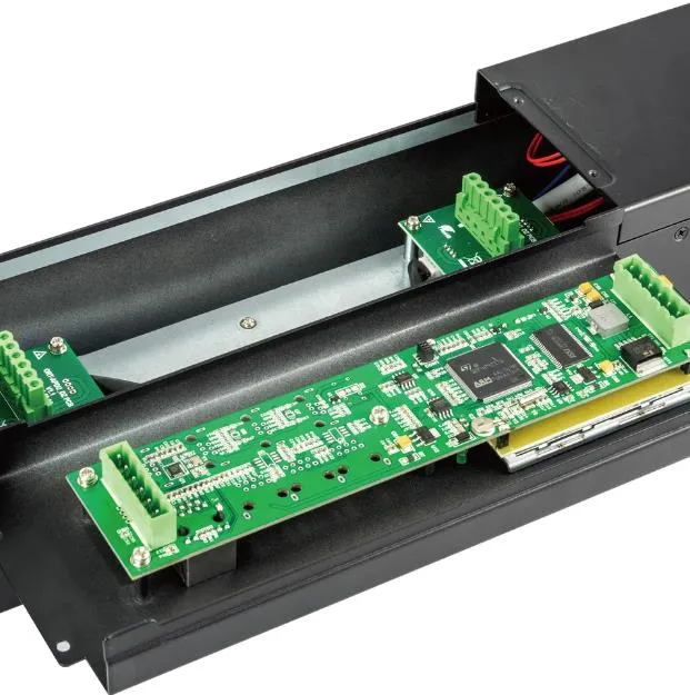 PDU Smart IP 125 a 150 a 415 V avec télécommande pour Applications 3 phases 90 kW