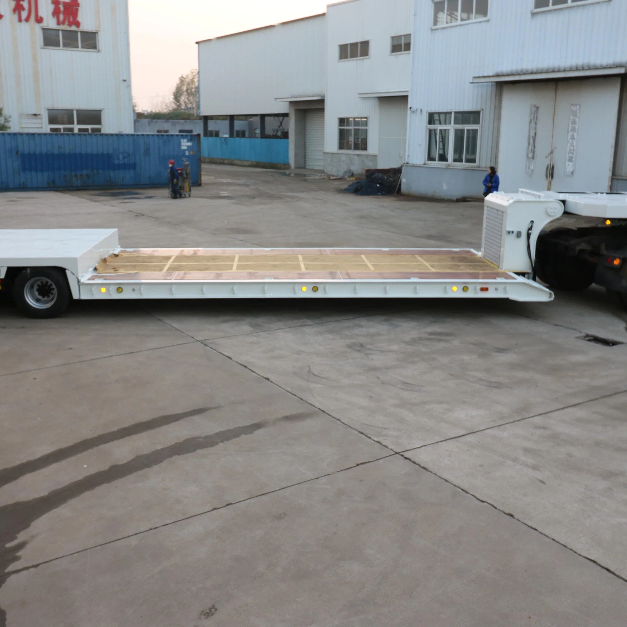 Excavator Machinery Transport Low Bed Trailer Low 60t Low Bed Semi Truck Trailers