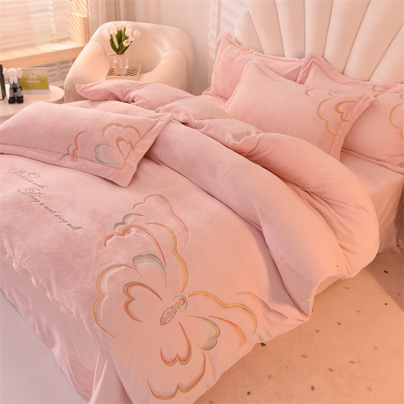 Broderies velours lait Four-Piece épaissie couette double face ensemble tissu de velours de corail