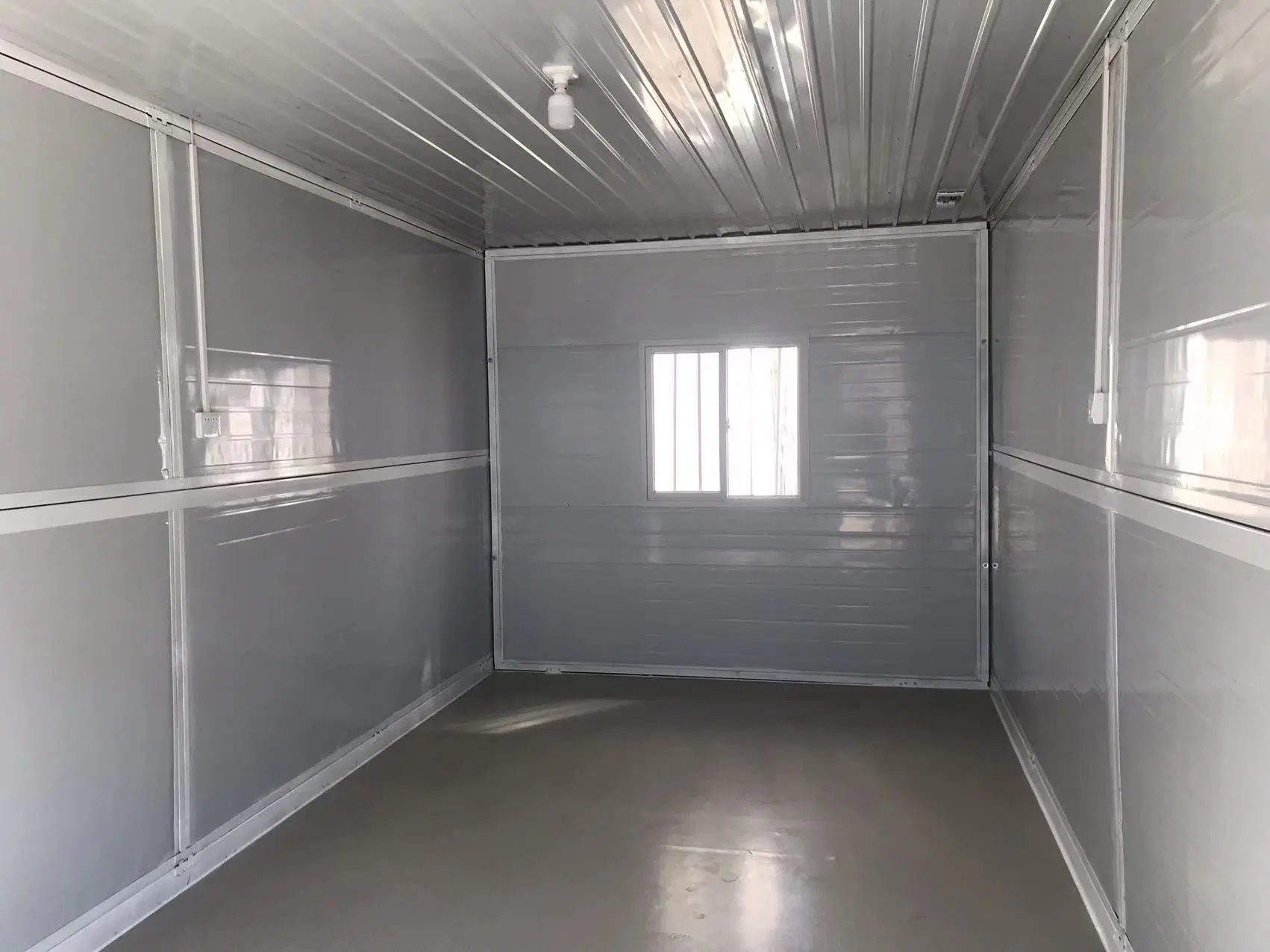 Prefabricated Modular Foldable Container House Frame Prefab 20FT 40FT USA with Solar and Plumbing