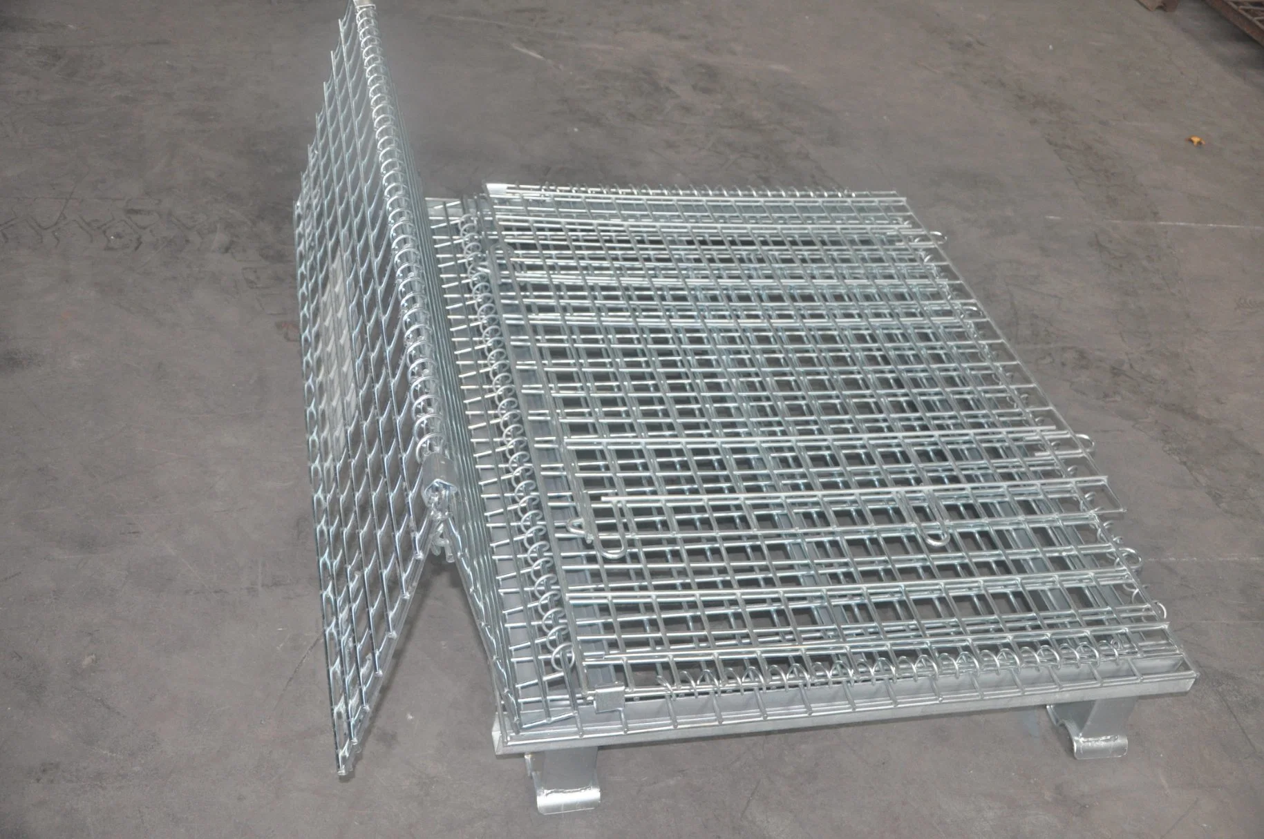 Intelligent Storage Cage Steel Meash Container Metal Mesh Box for Storage Rack Use