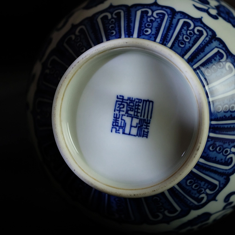 Hand Painted Blue and White Flowers, Tangled Branches, Lotus Patterns, Narcissus Basin, Fruit Plate, Dinner Plate