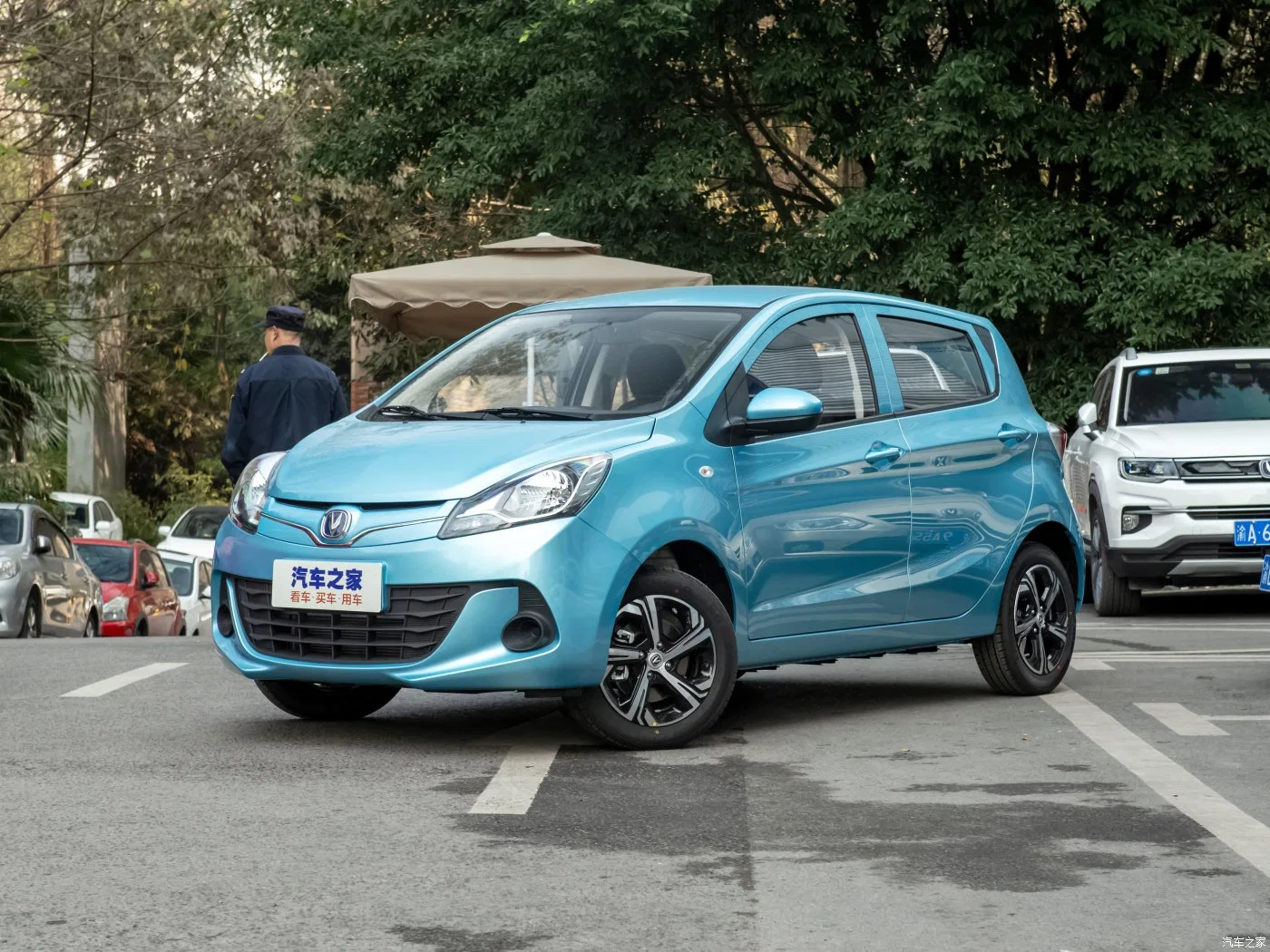 Оптом Личные электромобили Новый ЭнергоМини-автомобиль Changan Бенбен Автомобиль E Star EV