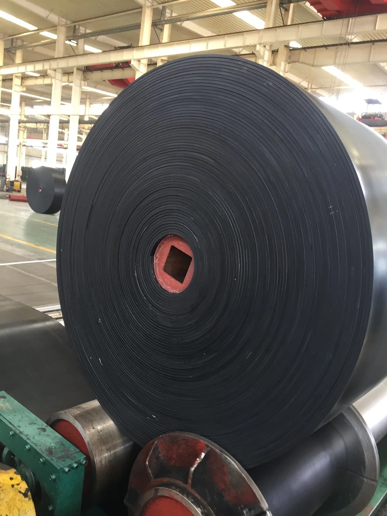 Industrial Manufacturer Price Heat Resistant Ep300 4 Ply Rubber Fabric Conveyor Belt for Power Plant