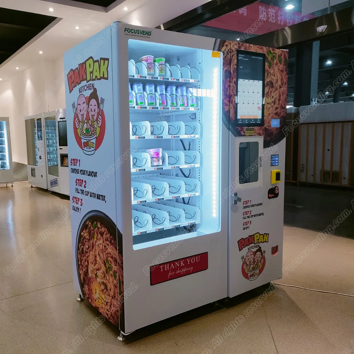 Bester Verkäufer Ramen Vending Maschine mit Warmwasser-Support-Karten / Münzen / Notizen Zahlung