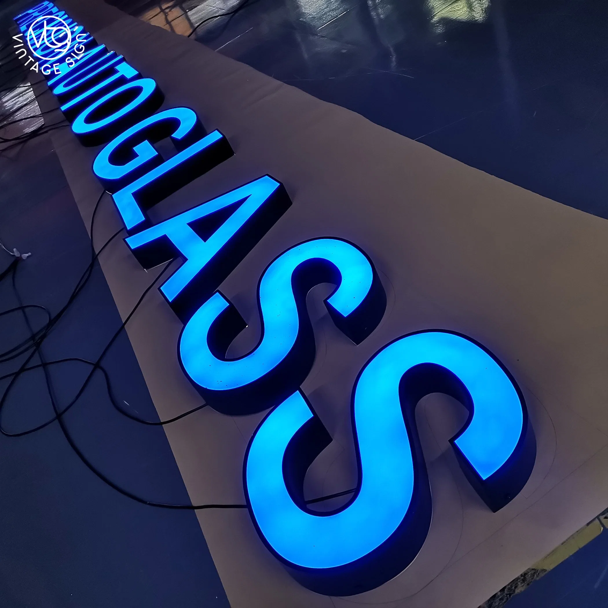 Los carteles en 3D LED del logotipo iluminado firman Carta de la luz delantera