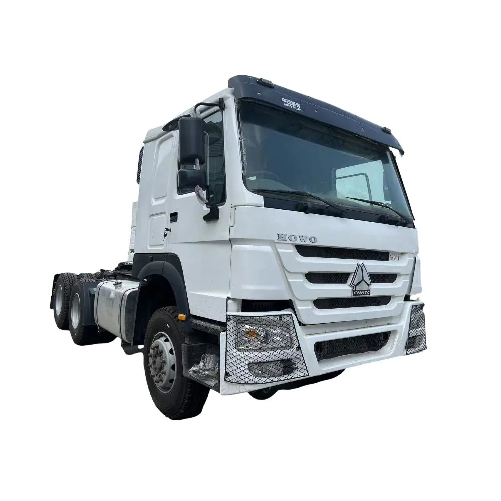 Bon prix Utilisé Sino Truck HOWO Diesel 6X4 Remorque Tracteur Camion