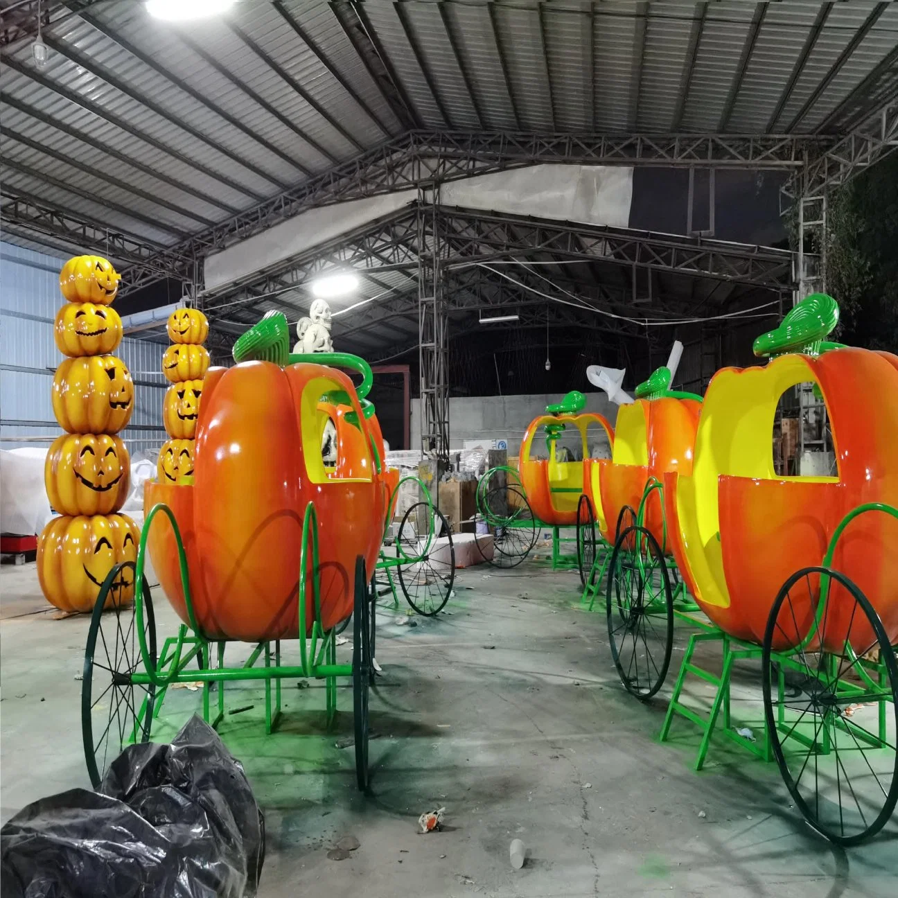 Modern Fiberglass Statue Sculpture Decorations Pumpkin Car Carriage Fiberglass Statue