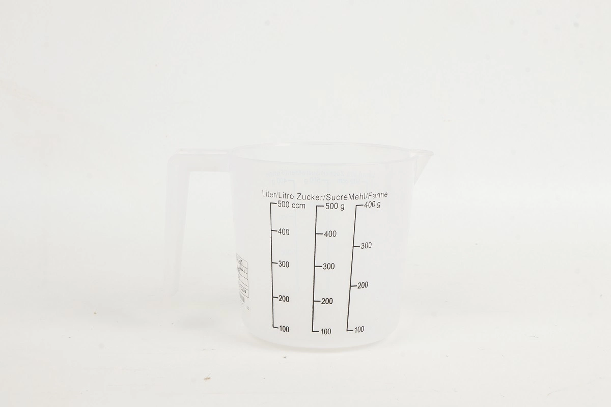 500ml Plastic Translucent Measuring Cup with Mouth and Scale