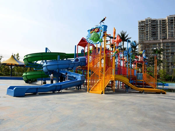 Nuevos Productos de fibra de vidrio de niños juegos de parque de agua para piscina familiar