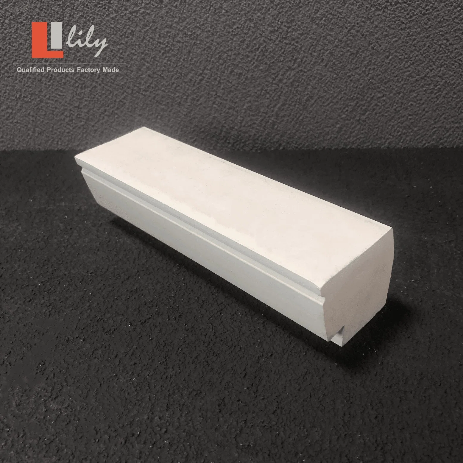 Factory Delivery Price Fireproof White PVC Mouldings for Exterior and Interior