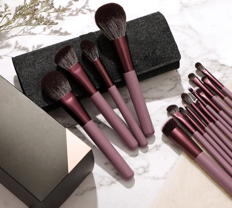 Professional15PCS شعار خاص مخصص الشعار Professional ناعم Vegan Makeup Brush اضبط مع حقيبة