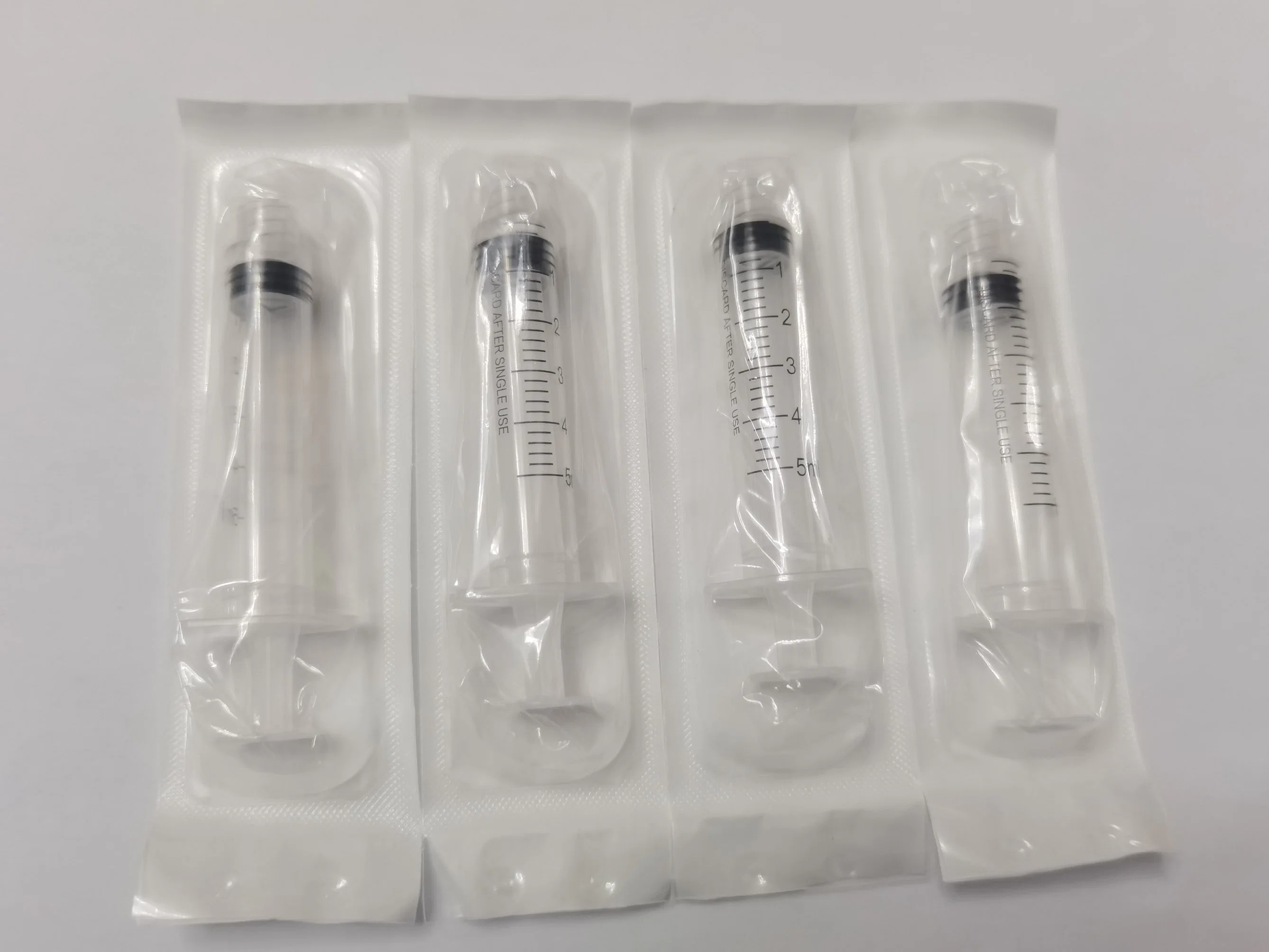 Jeringa desechable 1ml con aguja aprobada por la FDA CE