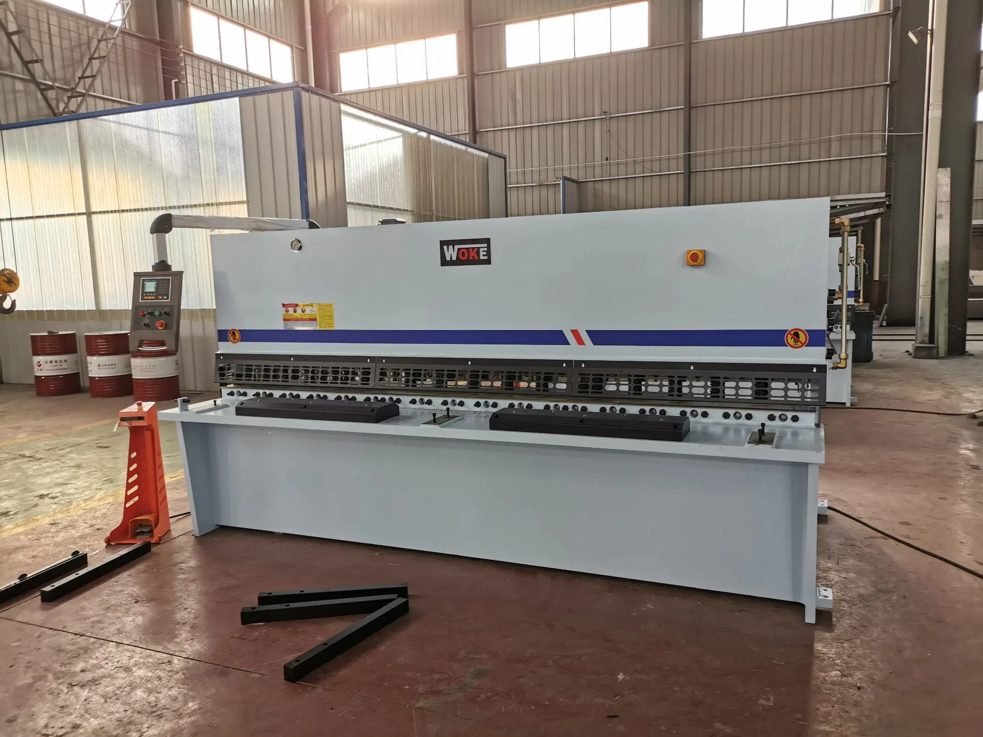 12X2500mm 12X3200mm 12X4000mm 12X6000mm QC12K Steel Sheet Hydraulic Swing Beam Shearing Machine