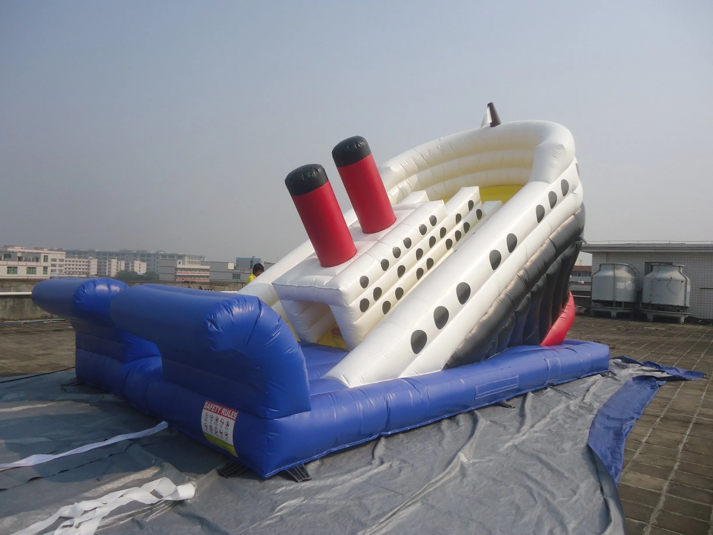 Tobogán inflable para barcos de piratas para el parque de atracciones