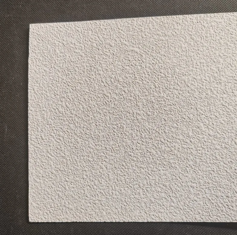 Revêtement de plafond absorbant le son en tissu de fibre de verre, matériau de tissu de fibre de verre 700, design de texture.