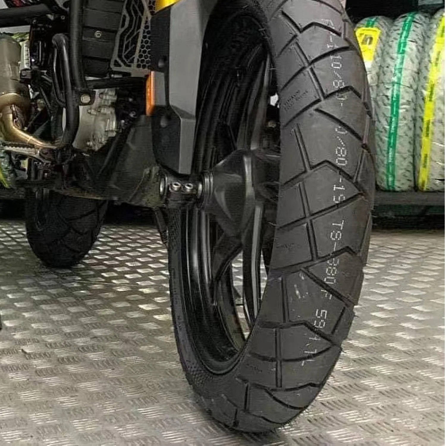 Heavy Duty Off Road Adventure Tire Motorcycle Tyre TS-880F 120/80-16 110/70-17