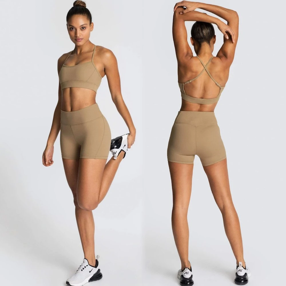 Wholesale/Supplier Summer Cute 2 Piece Sports Workout Sets Workout Apparel for Women, Customized Sexy Cross Back Yoga Bra + Biker Shorts Running Tennis Outfits