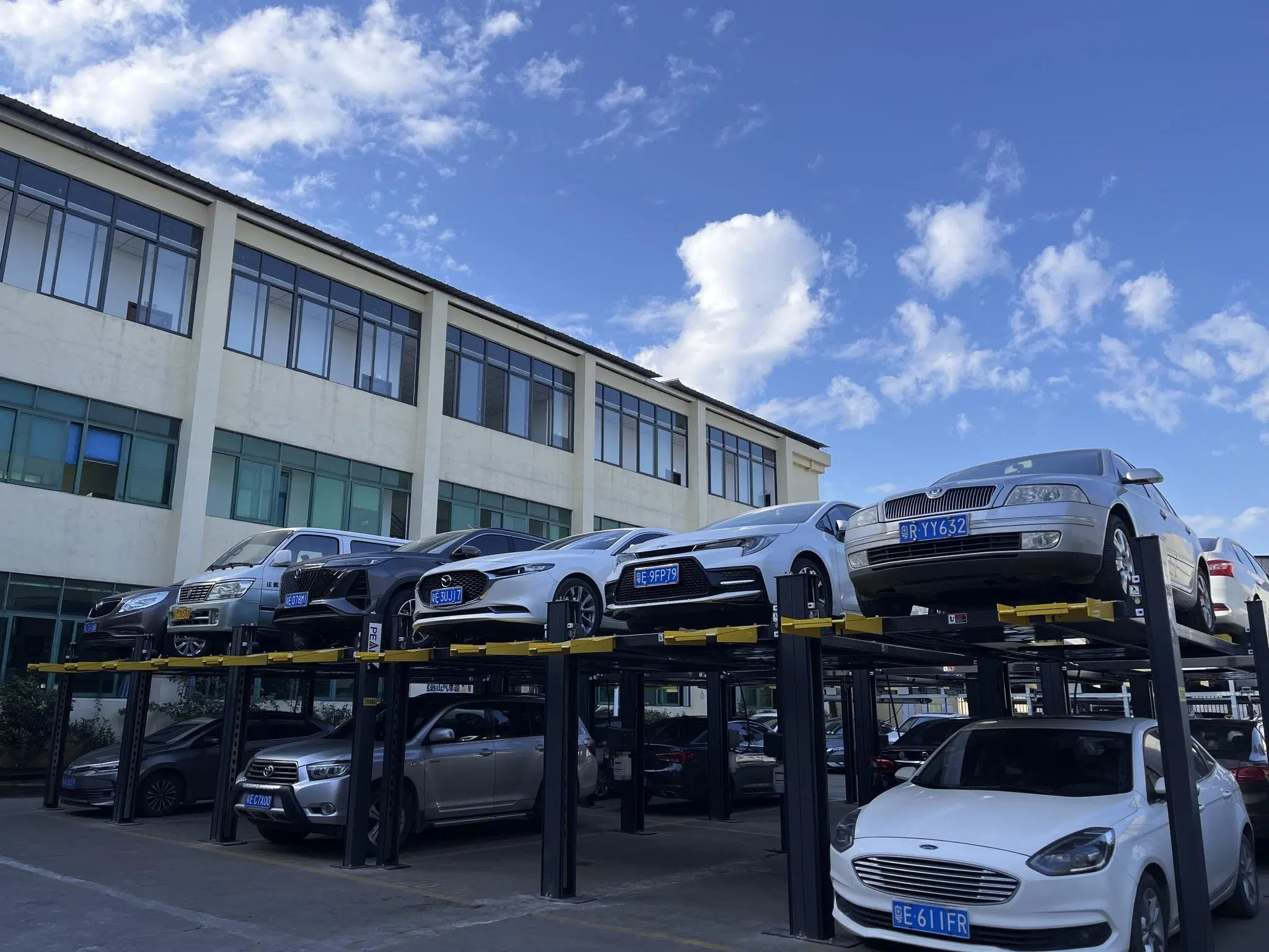 Economical CE 3.5t Approved Vehicle Hoist Parking System (408-P)