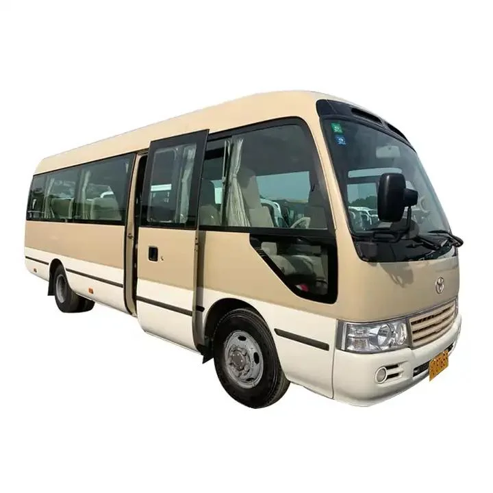 30 Seater Toyota Coaster bus à vendre 2019 ans Yuchai 130 bus passager de rapport de vitesse 6 du moteur