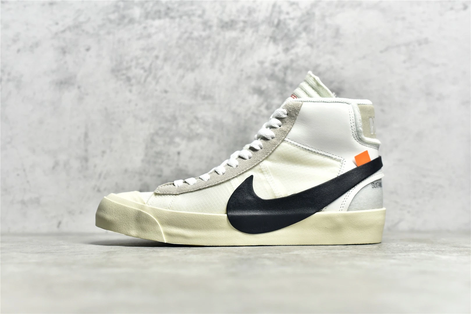 Zapatos informales de media Ow Nike Blazer X de color blanco