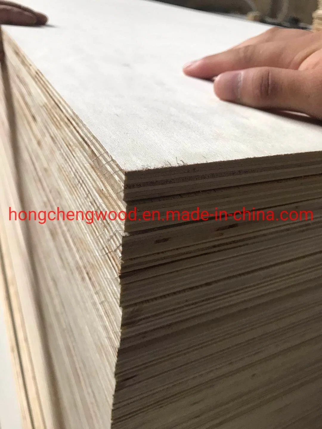 E0 Carb Grade Poplar Plywood or Pine Plywood Manufacturer for Furniture /Construction