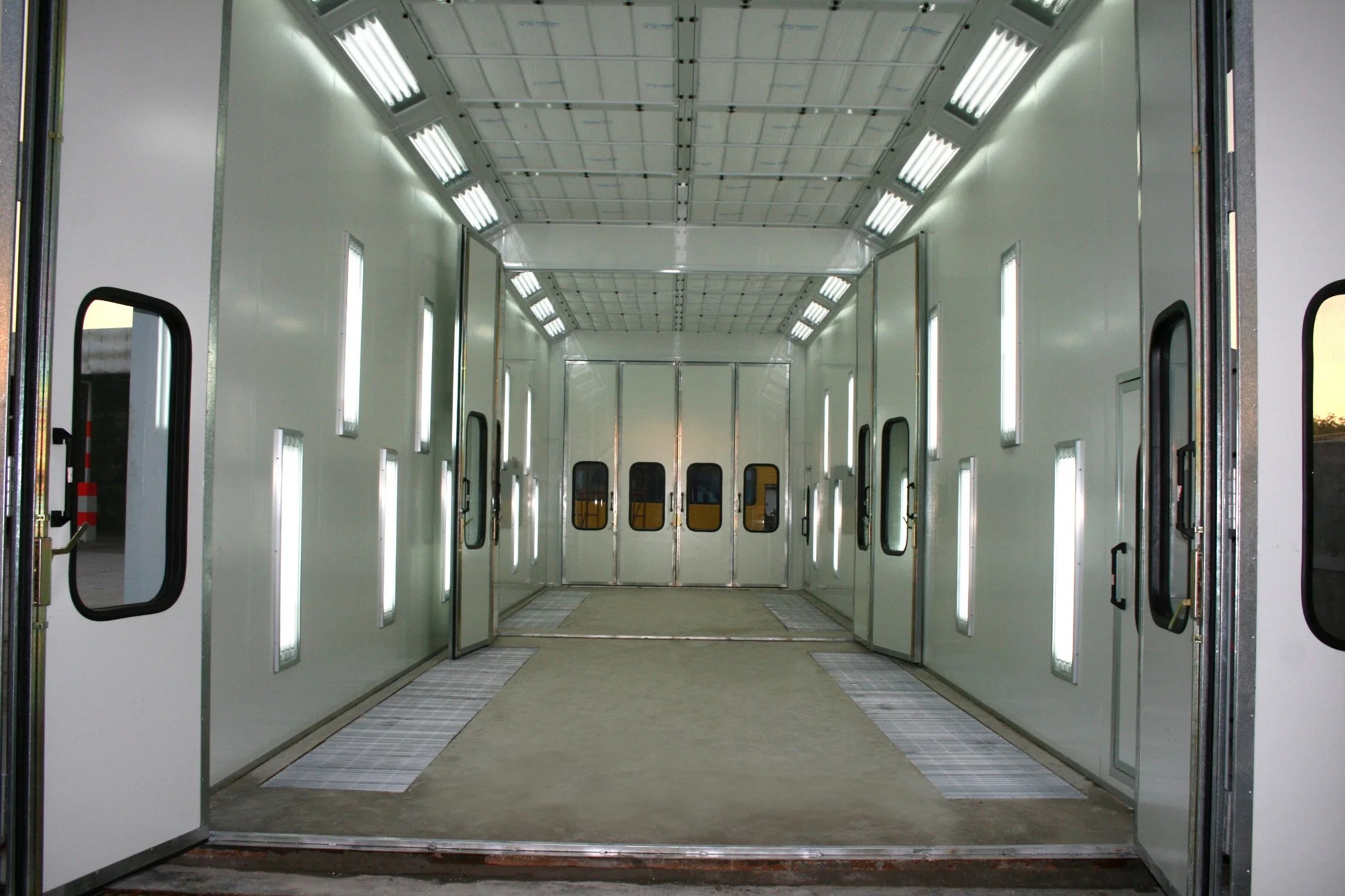 Automobile Truck Spray Booth Maintenance Paint Booth with Ce