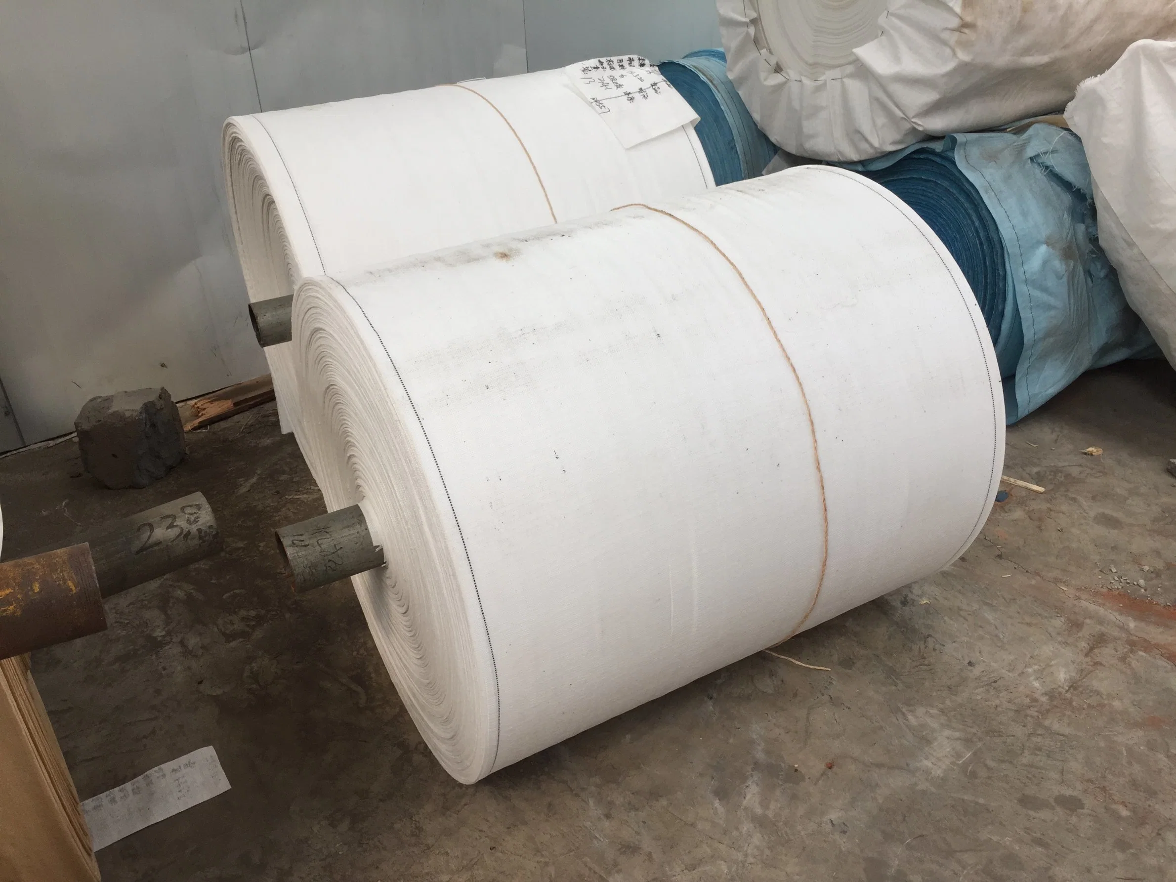 High Strength Reinforcing Building Material 100kn Polyester (PET) / PP Woven Geotextile Fabric Geobags for Flood Protection