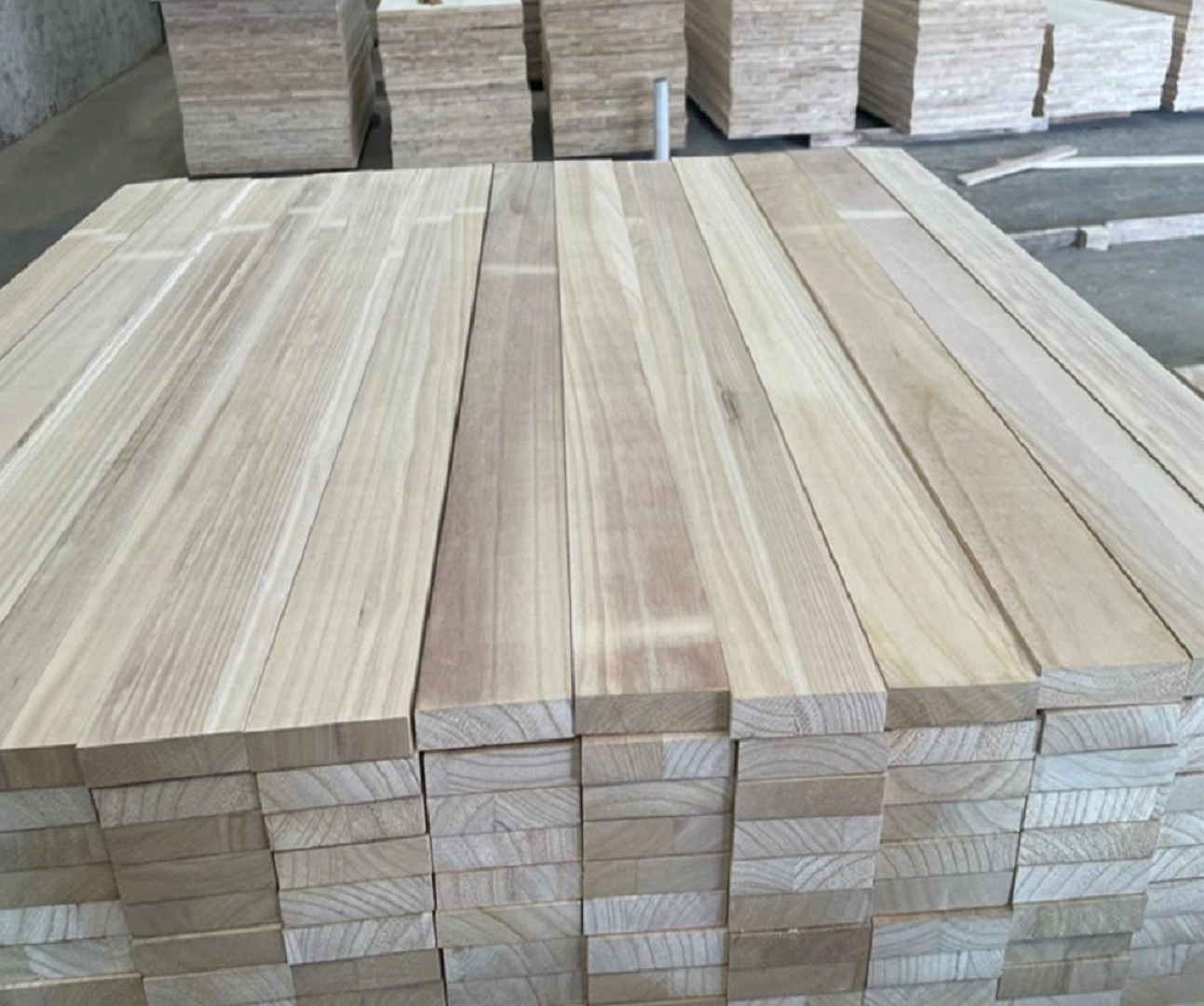 Panel de madera blanqueada madera de Paulownia para Asia Material muebles