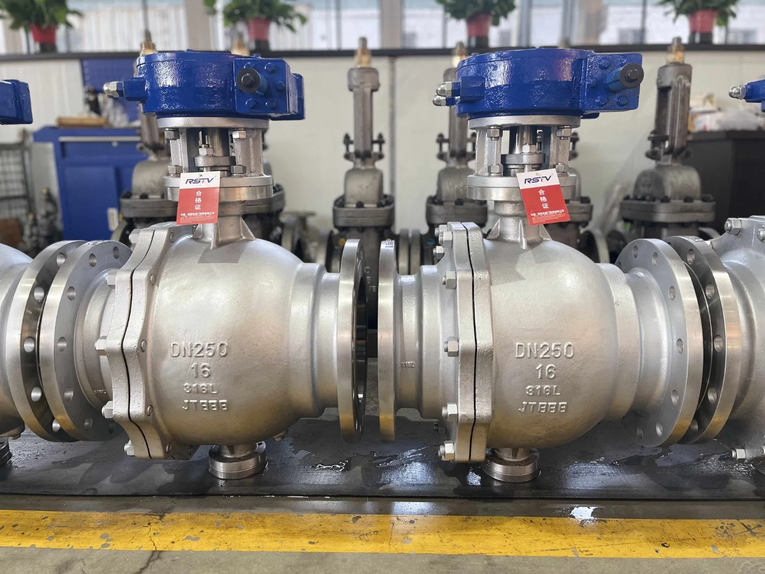 Stainless Steel/ Wcb Flange End Worm Gear/ Electric/Pneumatic Industrial Trunnion Ball Valve